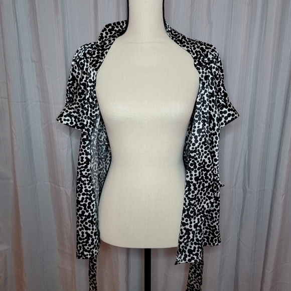 BCBGMaxazria polka-dot wrap shirt size medium - Picture 6 of 11
